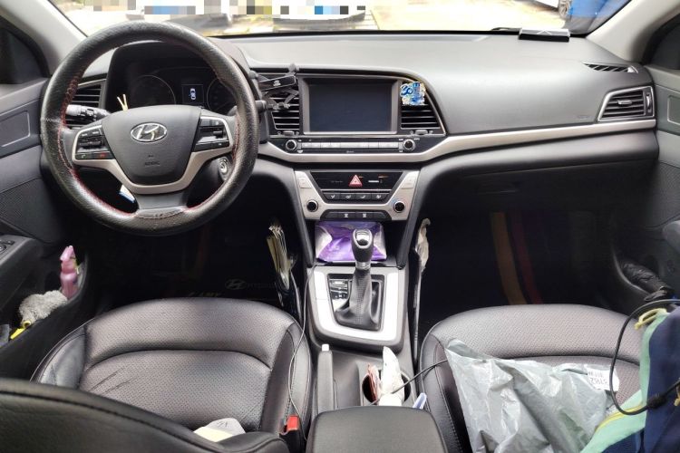 Used Hyundai Elantra (6th Generation / Lingdong) 2016 1.6L Automatic ZhiXuan – Elite Version Center Console