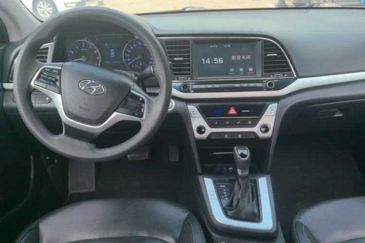 Used Hyundai Elantra (6th Generation / Lingdong) 2016 1.6L Automatic ZhiXuan – Elite Version Center Console