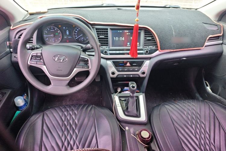 Used Hyundai Elantra (6th Generation / Lingdong) 2016 1.6L Automatic ZhiXuan – Elite Version Center Console