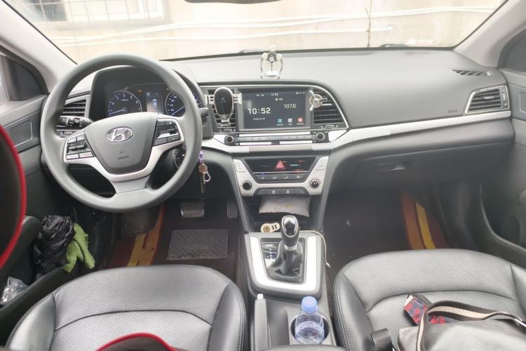 Used Hyundai Elantra (6th Generation / Lingdong) 2016 1.6L Automatic ZhiXuan – Elite Version Center Console