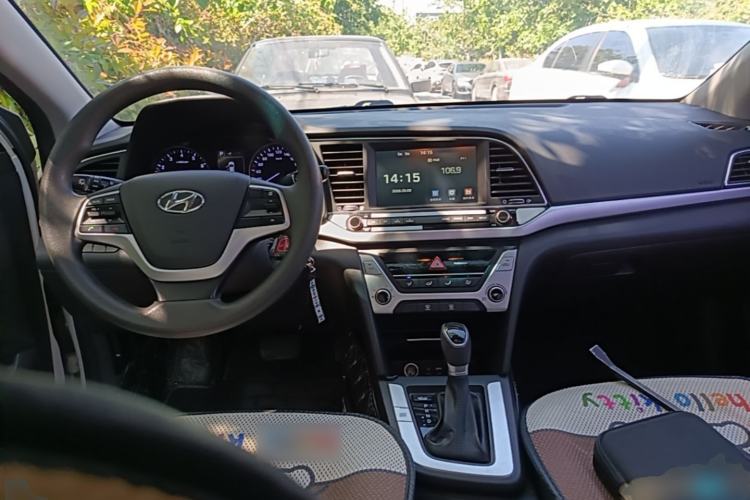 Used Hyundai Elantra (6th Generation / Lingdong) 2016 1.6L Automatic ZhiXuan – Elite Version Center Console