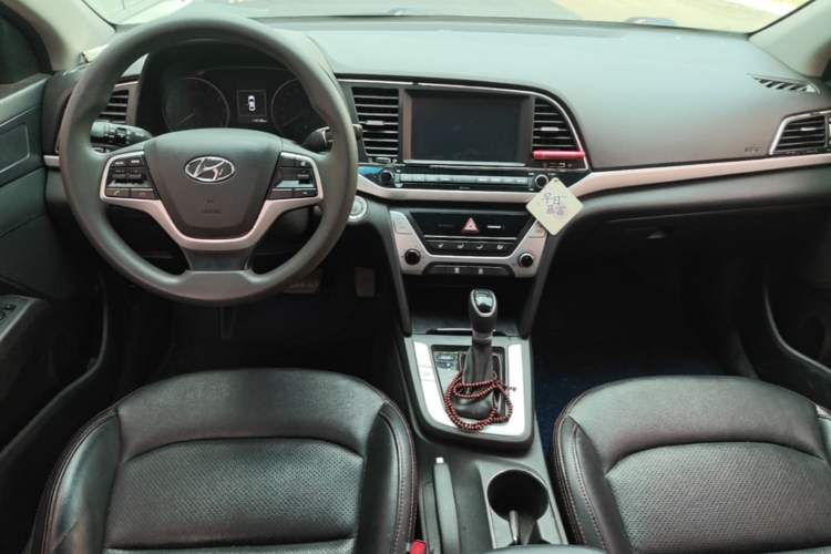 Used Hyundai Elantra (6th Generation / Lingdong) 2016 1.6L Automatic ZhiXuan – Elite Version Center Console