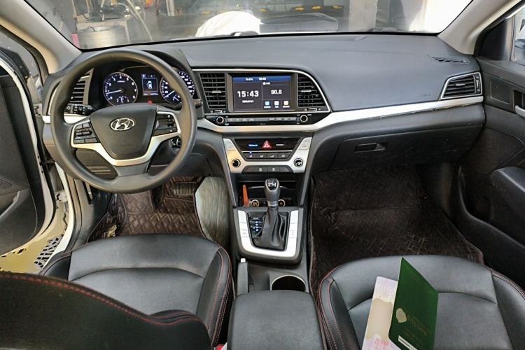 Used Hyundai Elantra (6th Generation / Lingdong) 2016 1.6L Automatic ZhiXuan – Elite Version Center Console