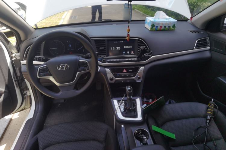 Used Hyundai Elantra (6th Generation / Lingdong) 2016 1.6L Automatic ZhiXuan – Elite Version Center Console