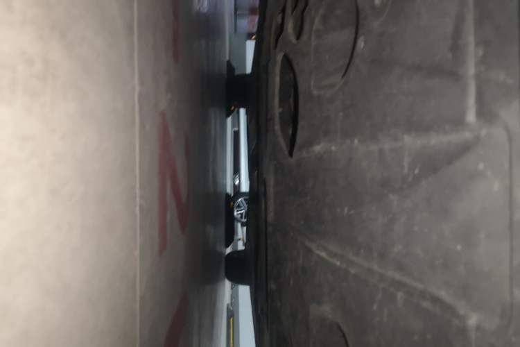 Used Hyundai Elantra (6th Generation / Lingdong) 2016 1.6L Automatic ZhiXuan – Elite Version Chassis Front