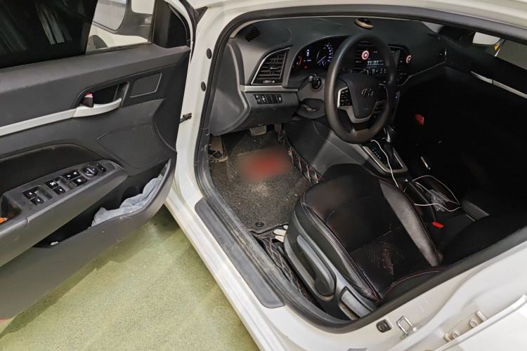 Used Hyundai Elantra (6th Generation / Lingdong) 2016 1.6L Automatic ZhiXuan – Elite Version Driver Seat