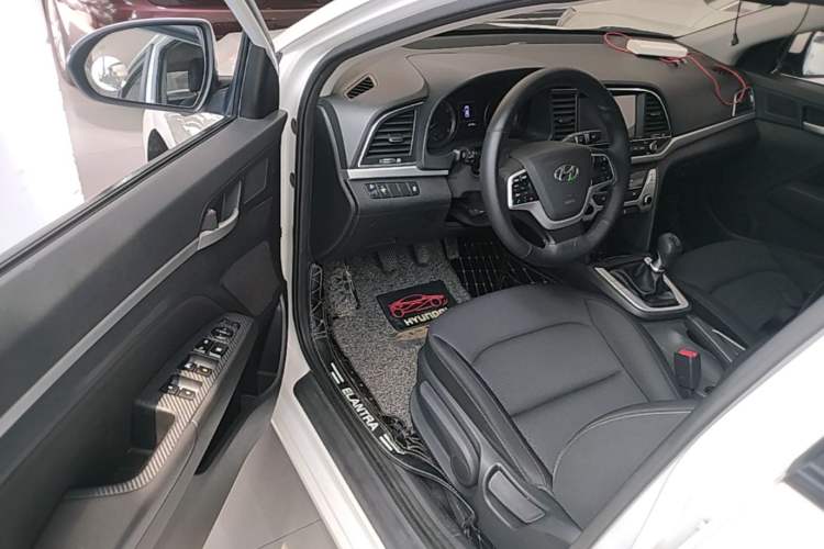 Used Hyundai Elantra (6th Generation / Lingdong) 2016 1.6L Manual ZhiXuan · Dynamic Model Driver Seat