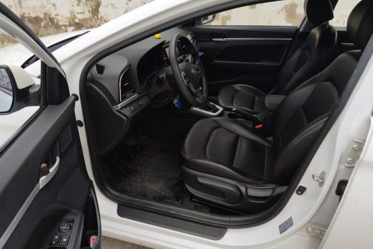 Used Hyundai Elantra (6th Generation / Lingdong) 2016 1.6L Automatic ZhiXuan – Elite Version Driver Seat
