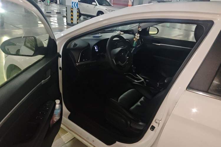 Used Hyundai Elantra (6th Generation / Lingdong) 2016 1.6L Automatic ZhiXuan – Elite Version Driver Seat