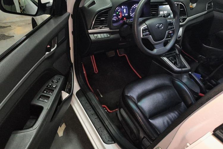 Used Hyundai Elantra (6th Generation / Lingdong) 2016 1.6L Automatic ZhiXuan – Elite Version Driver Seat