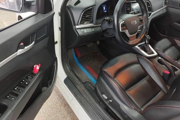 Used Hyundai Elantra (6th Generation / Lingdong) 2016 1.6L Automatic ZhiXuan – Elite Version Driver Seat