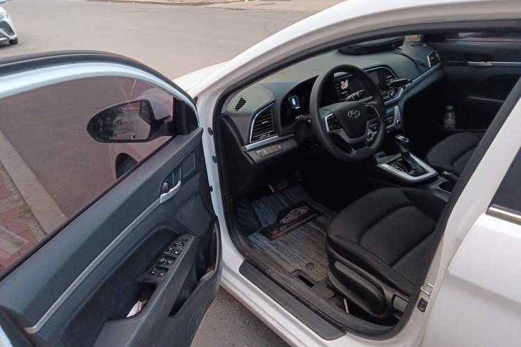 Used Hyundai Elantra (6th Generation / Lingdong) 2016 1.6L Automatic ZhiXuan – Elite Version Driver Seat