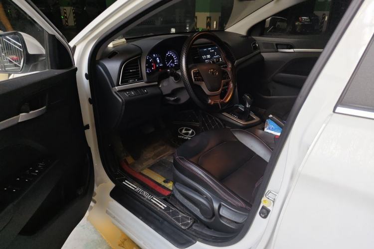 Used Hyundai Elantra (6th Generation / Lingdong) 2016 1.6L Automatic ZhiXuan – Elite Version Driver Seat