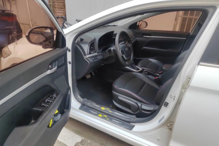 Used Hyundai Elantra (6th Generation / Lingdong) 2016 1.6L Automatic ZhiXuan – Elite Version Driver Seat