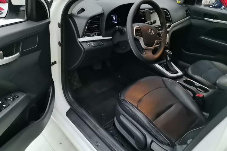 Used Hyundai Elantra (6th Generation / Lingdong) 2016 1.6L Automatic ZhiXuan – Elite Version Driver Seat