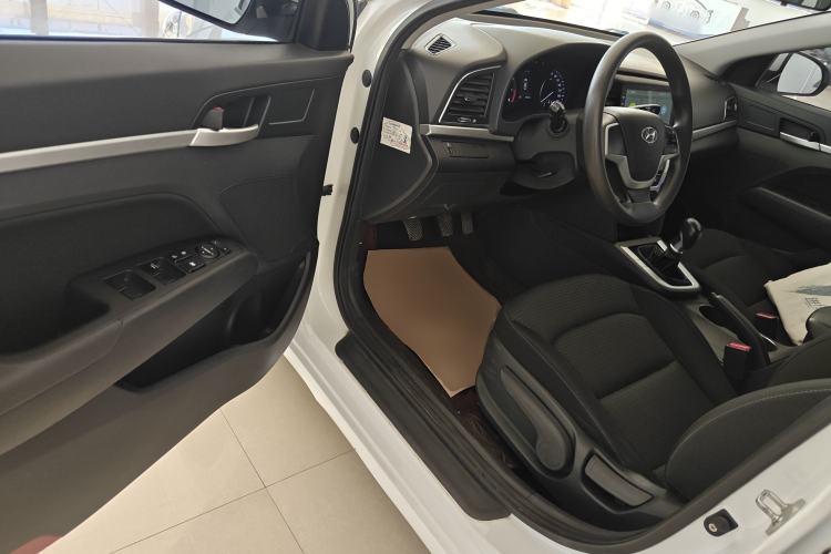 Used Hyundai Elantra (6th Generation / Lingdong) 2016 1.6L Manual ZhiXuan·Youth Edition Driver Seat