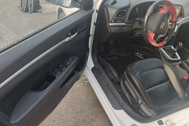 Used Hyundai Elantra (6th Generation / Lingdong) 2016 1.6L Manual ZhiXuan · Dynamic Model Driver Seat