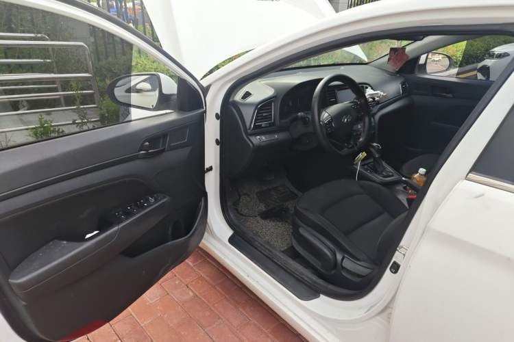 Used Hyundai Elantra (6th Generation / Lingdong) 2016 1.4T Dual-Clutch Xuan Dong · Dynamic Version Driver Seat