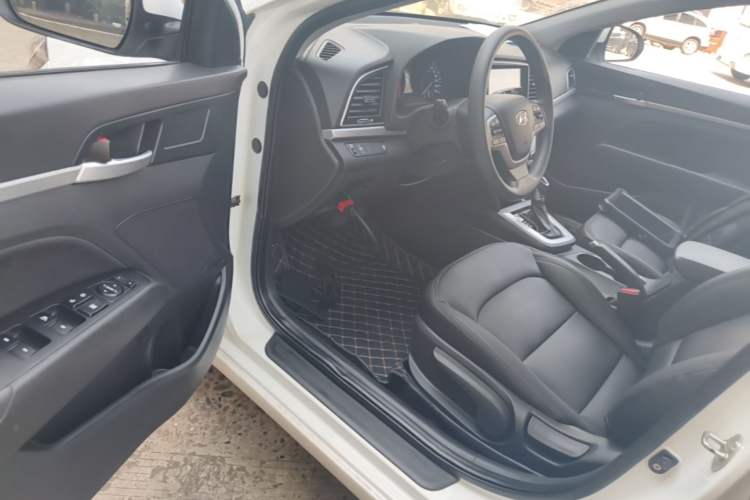 Used Hyundai Elantra (6th Generation / Lingdong) 2016 1.6L Automatic ZhiXuan – Elite Version Driver Seat