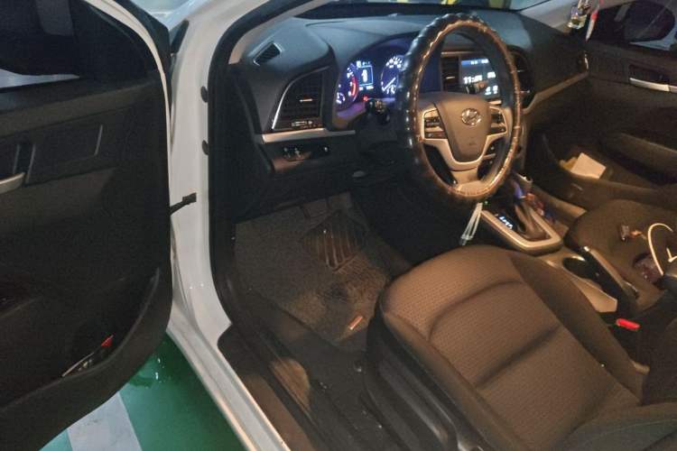 Used Hyundai Elantra (6th Generation / Lingdong) 2016 1.6L Automatic ZhiXuan – Elite Version Driver Seat