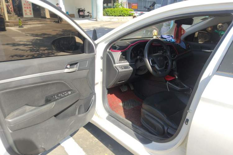 Used Hyundai Elantra (6th Generation / Lingdong) 2016 1.6L Automatic ZhiXuan – Elite Version Driver Seat