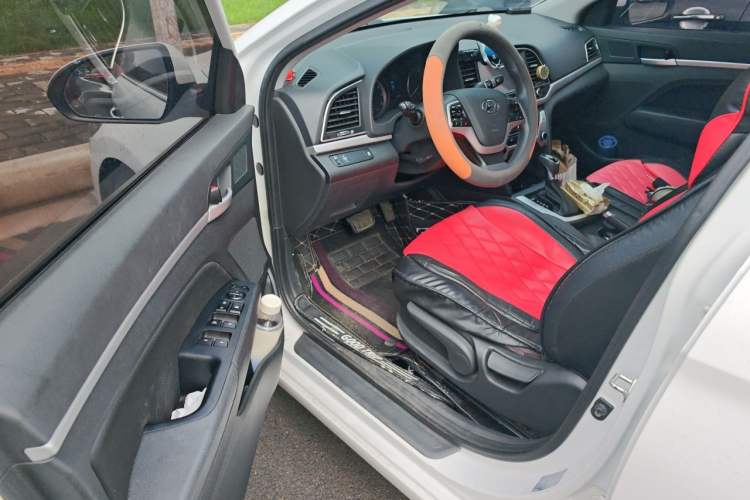 Used Hyundai Elantra (6th Generation / Lingdong) 2016 1.6L Automatic ZhiXuan – Elite Version Driver Seat
