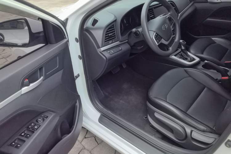 Used Hyundai Elantra (6th Generation / Lingdong) 2016 1.6L Automatic ZhiXuan – Elite Version Driver Seat