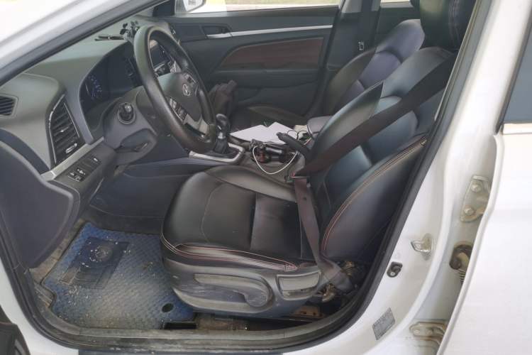 Used Hyundai Elantra (6th Generation / Lingdong) 2016 1.6L Manual ZhiXuan · Dynamic Model Driver Seat