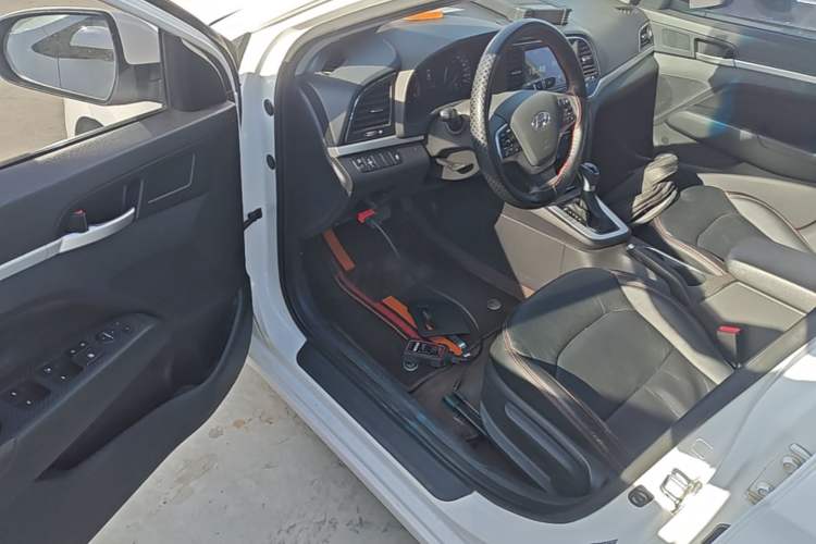 Used Hyundai Elantra (6th Generation / Lingdong) 2016 1.6L Automatic ZhiXuan – Elite Version Driver Seat