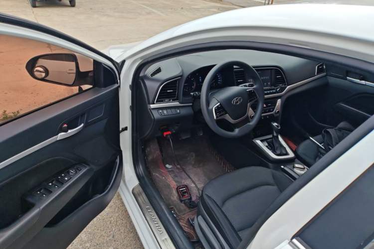 Used Hyundai Elantra (6th Generation / Lingdong) 2016 1.6L Automatic ZhiXuan – Elite Version Driver Seat