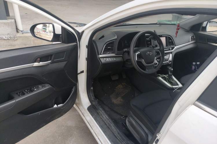 Used Hyundai Elantra (6th Generation / Lingdong) 2016 1.6L Automatic ZhiXuan – Elite Version Driver Seat
