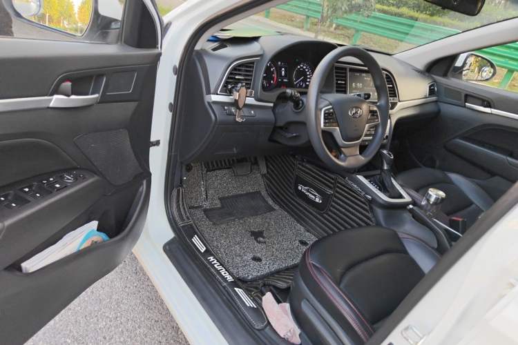 Used Hyundai Elantra (6th Generation / Lingdong) 2016 1.6L Automatic ZhiXuan – Elite Version Driver Seat