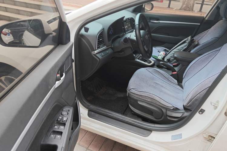 Used Hyundai Elantra (6th Generation / Lingdong) 2016 1.6L Automatic ZhiXuan – Elite Version Driver Seat