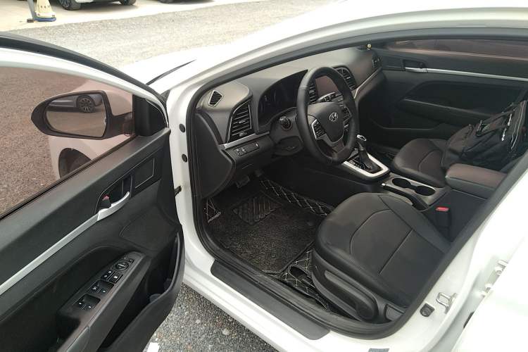 Used Hyundai Elantra (6th Generation / Lingdong) 2016 1.6L Automatic ZhiXuan – Elite Version Driver Seat