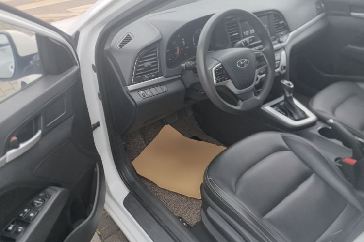 Used Hyundai Elantra (6th Generation / Lingdong) 2016 1.6L Automatic ZhiXuan – Elite Version Driver Seat