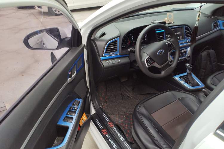 Used Hyundai Elantra (6th Generation / Lingdong) 2016 1.6L Automatic ZhiXuan – Elite Version Driver Seat