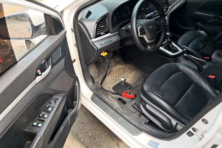 Used Hyundai Elantra (6th Generation / Lingdong) 2016 1.6L Automatic ZhiXuan – Elite Version Driver Seat