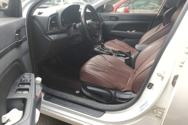 Used Hyundai Elantra (6th Generation / Lingdong) 2016 1.4T Dual-Clutch Xuan Dong · Dynamic Version Driver Seat