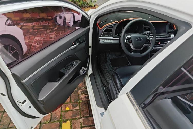 Used Hyundai Elantra (6th Generation / Lingdong) 2016 1.6L Automatic ZhiXuan – Elite Version Driver Seat