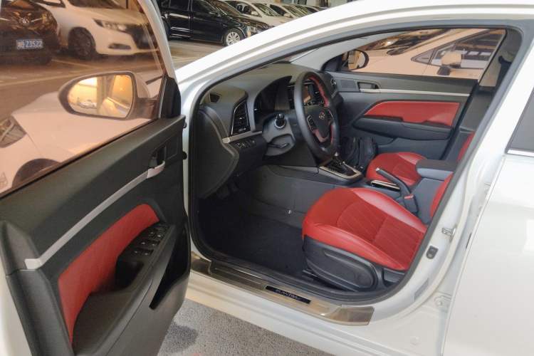 Used Hyundai Elantra (6th Generation / Lingdong) 2016 1.6L Automatic ZhiXuan – Elite Version Driver Seat