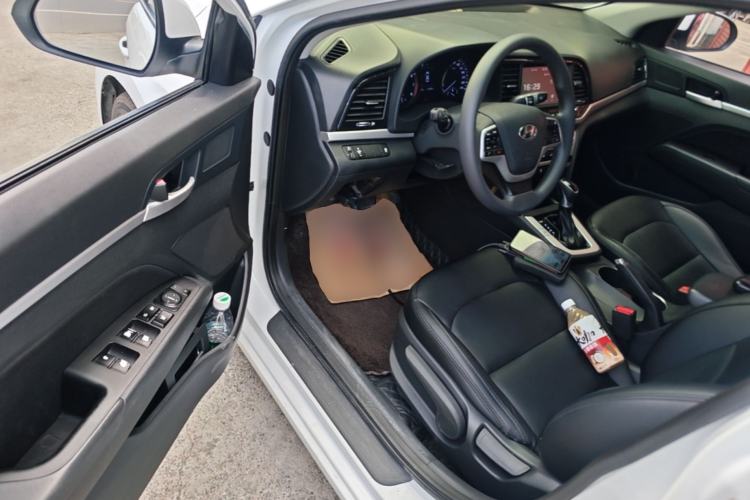 Used Hyundai Elantra (6th Generation / Lingdong) 2016 1.6L Automatic ZhiXuan – Elite Version Driver Seat