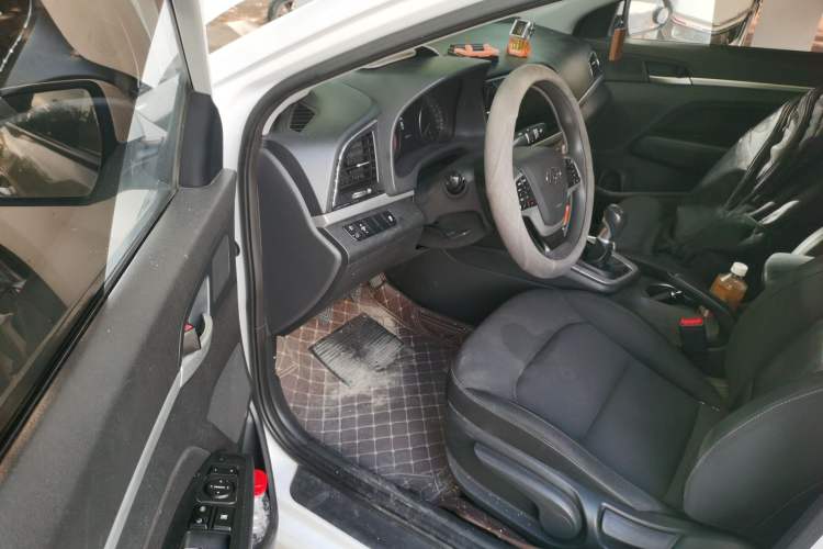 Used Hyundai Elantra (6th Generation / Lingdong) 2016 1.6L Manual ZhiXuan · Dynamic Model Driver Seat