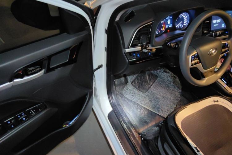 Used Hyundai Elantra (6th Generation / Lingdong) 2016 1.6L Automatic ZhiXuan – Elite Version Driver Seat