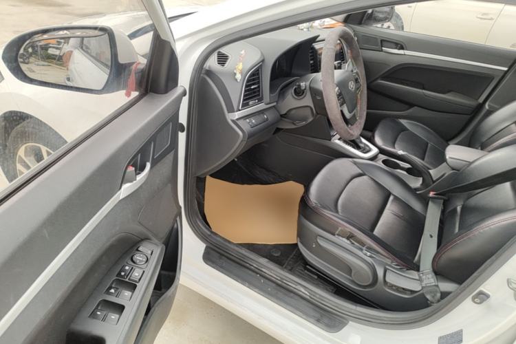 Used Hyundai Elantra (6th Generation / Lingdong) 2016 1.6L Automatic ZhiXuan – Elite Version Driver Seat