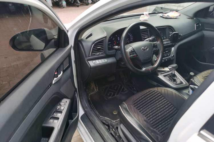Used Hyundai Elantra (6th Generation / Lingdong) 2016 1.6L Automatic ZhiXuan – Elite Version Driver Seat