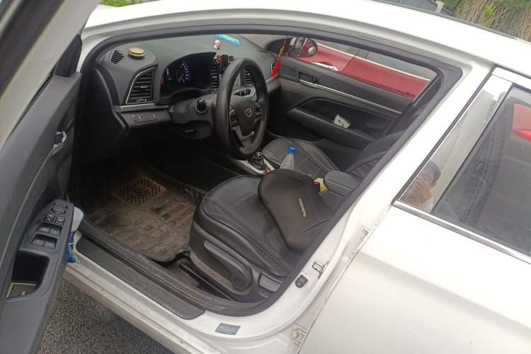 Used Hyundai Elantra (6th Generation / Lingdong) 2016 1.6L Automatic ZhiXuan – Elite Version Driver Seat