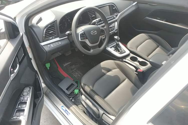 Used Hyundai Elantra (6th Generation / Lingdong) 2016 1.6L Automatic ZhiXuan – Elite Version Driver Seat