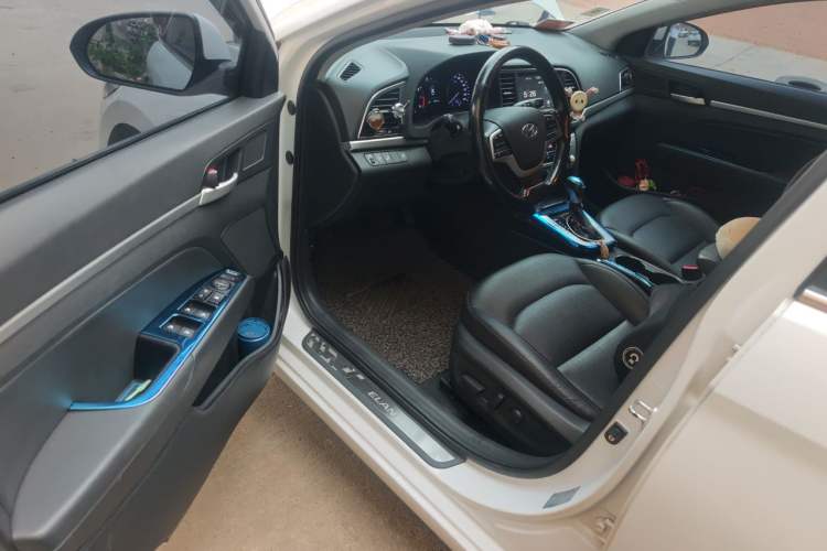 Used Hyundai Elantra (6th Generation / Lingdong) 2016 1.6L Automatic ZhiXuan · Luxury Version Driver Seat