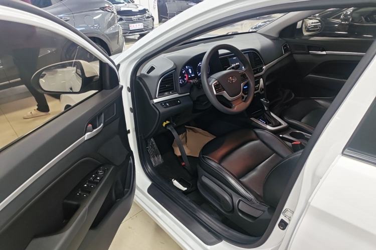Used Hyundai Elantra (6th Generation / Lingdong) 2016 1.6L Automatic ZhiXuan – Elite Version Driver Seat