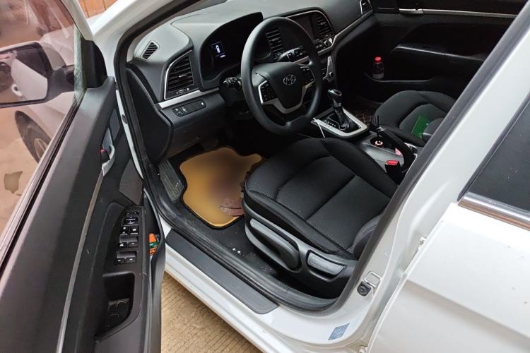 Used Hyundai Elantra (6th Generation / Lingdong) 2016 1.6L Automatic ZhiXuan – Elite Version Driver Seat